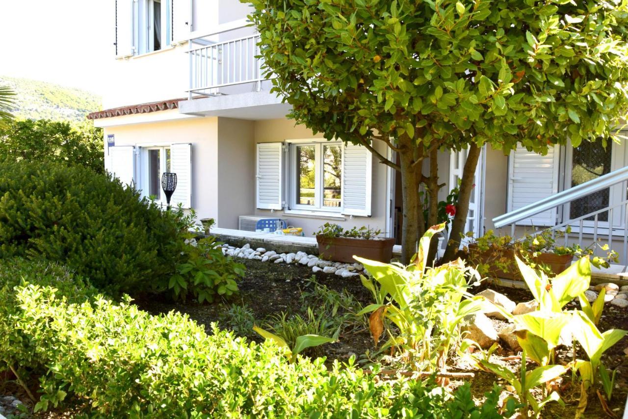 Banjol Miramar Gardenn Apartmment מראה חיצוני תמונה