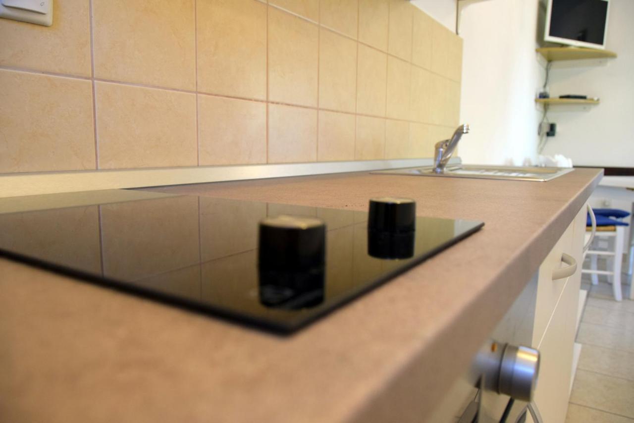 Banjol Miramar Gardenn Apartmment מראה חיצוני תמונה